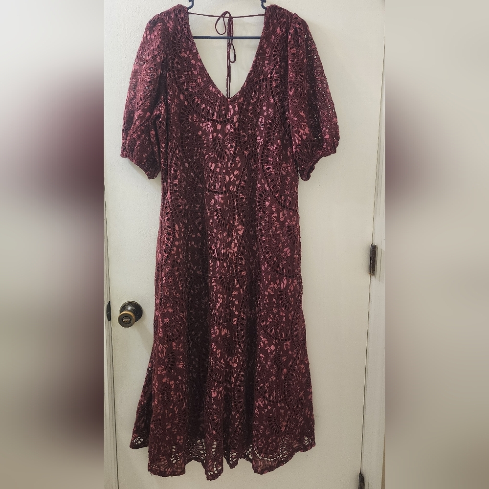 Johnny Was Elegant Burgundy Embroidered Dress, Extra Large,‎ Cotton/Silk.